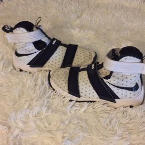 LeBron Soldier Ten Men’s Basketball Shoes